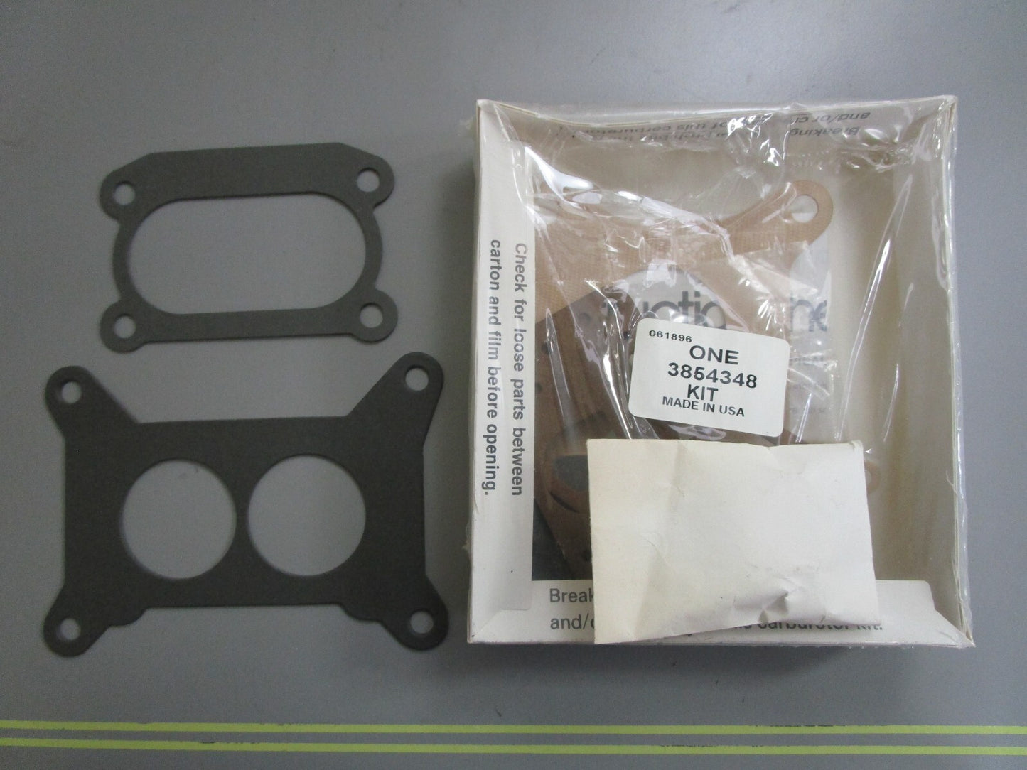*NEW OEM* 0820 OMC Johnson Evinrude Carburetor Kit 3854347