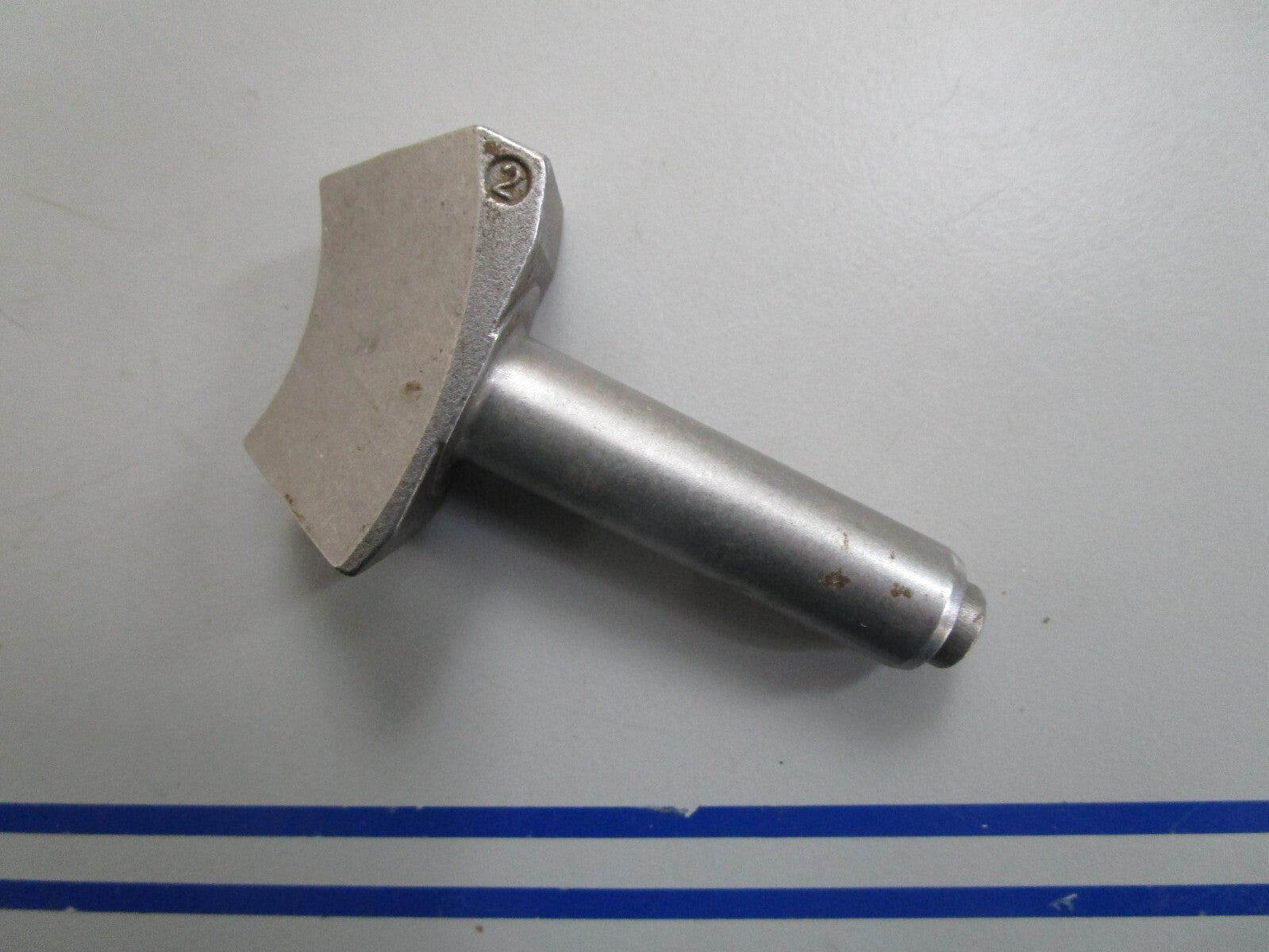 *NEW OEM* 0820 Volvo Penta Dog 3862387