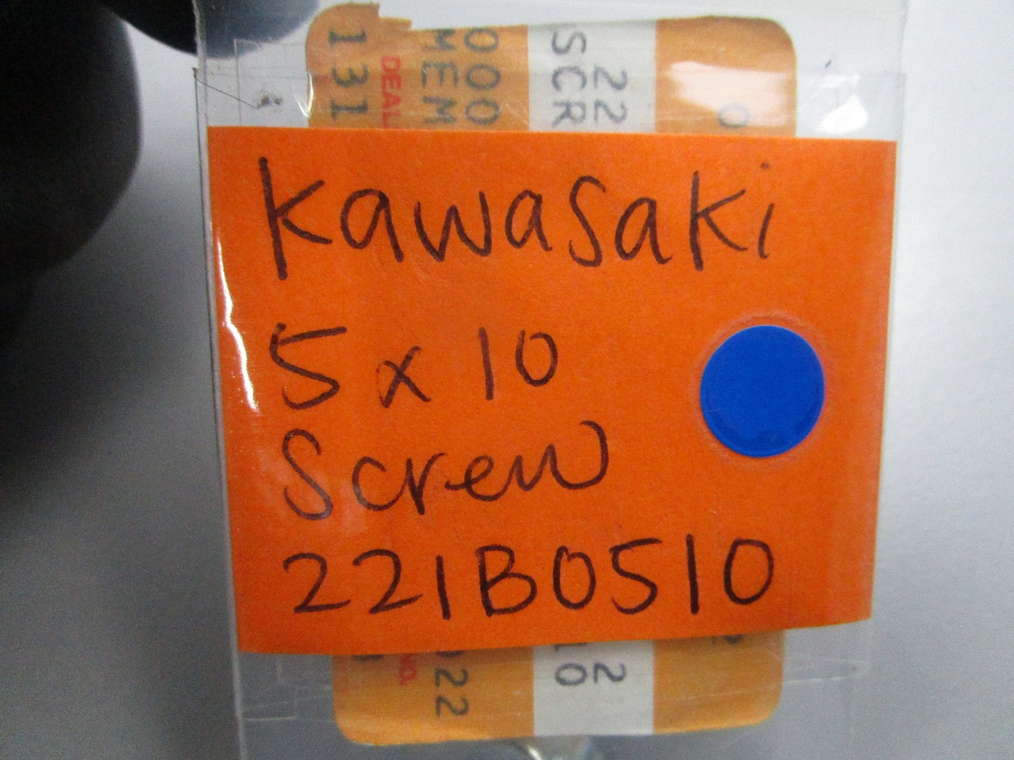 NEW OEM (LOT OF 2) Kawasaki 221B0510 5 x 10 Screw 0810