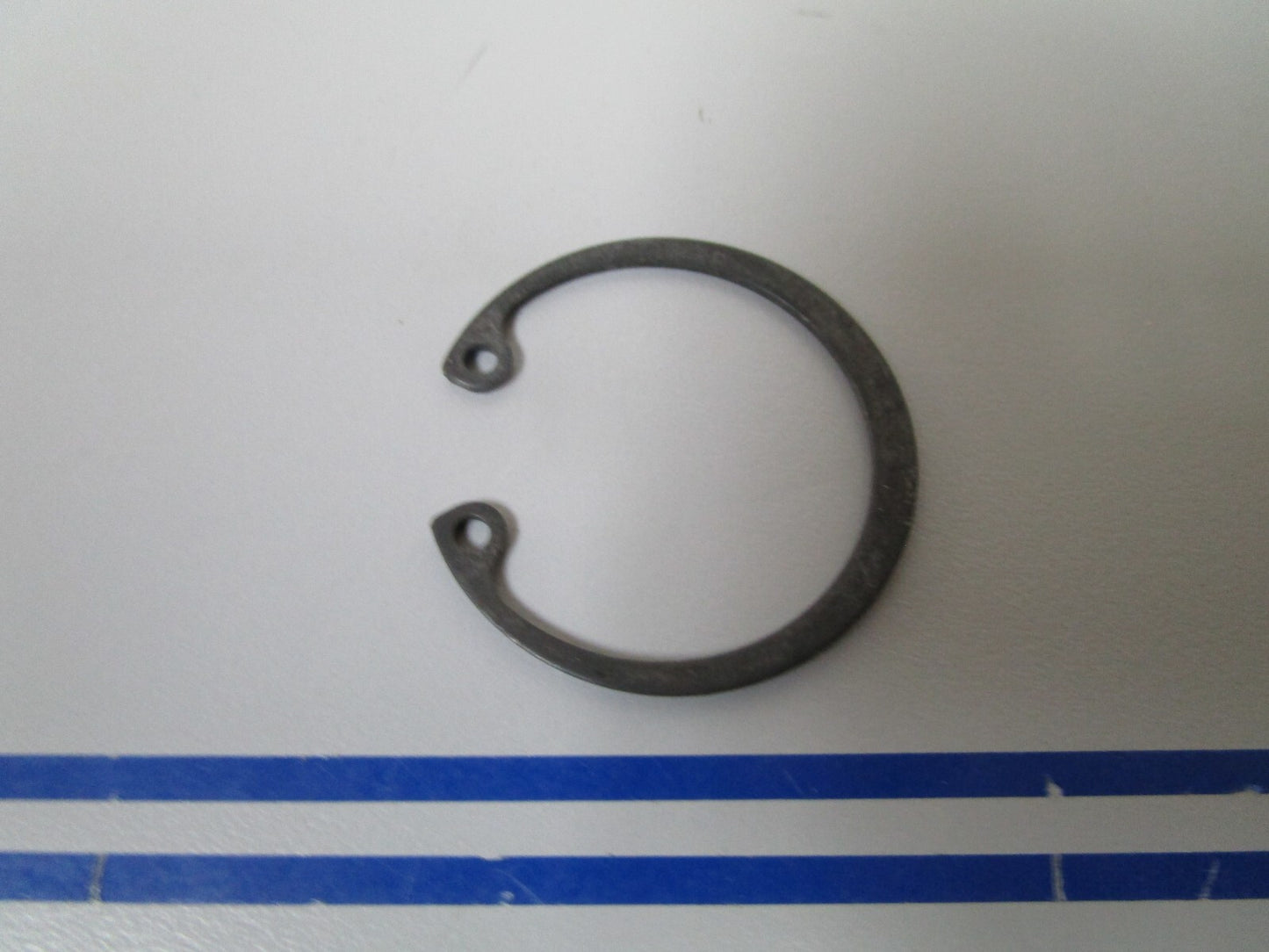 *NEW OEM* 0810 Volvo Penta Snap Ring 914519