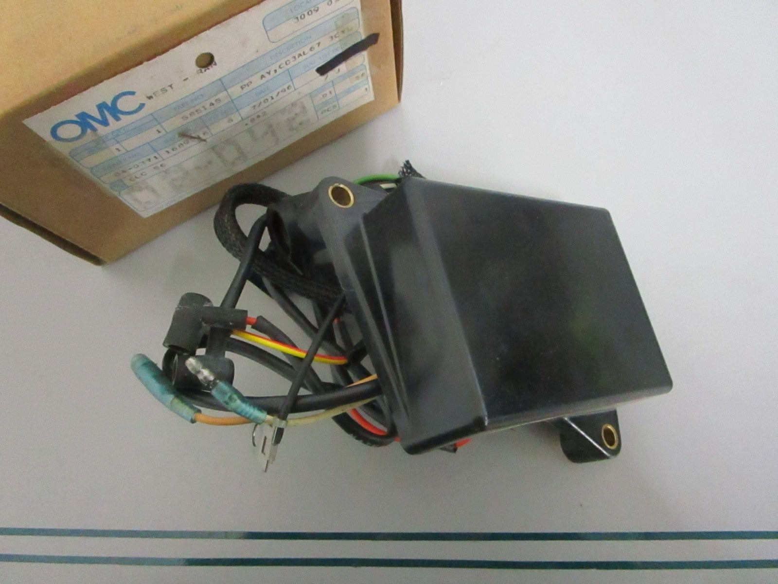 NEW OEM 585145 0585145 OMC Johnson Evinrude Power Pack 0820