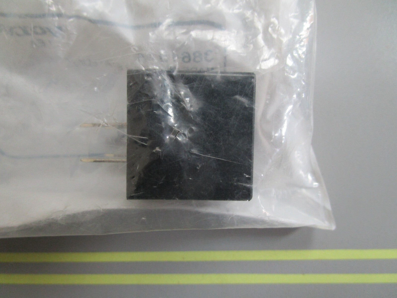 *NEW OEM* 0820 Volvo Penta Starter Relay 3861375