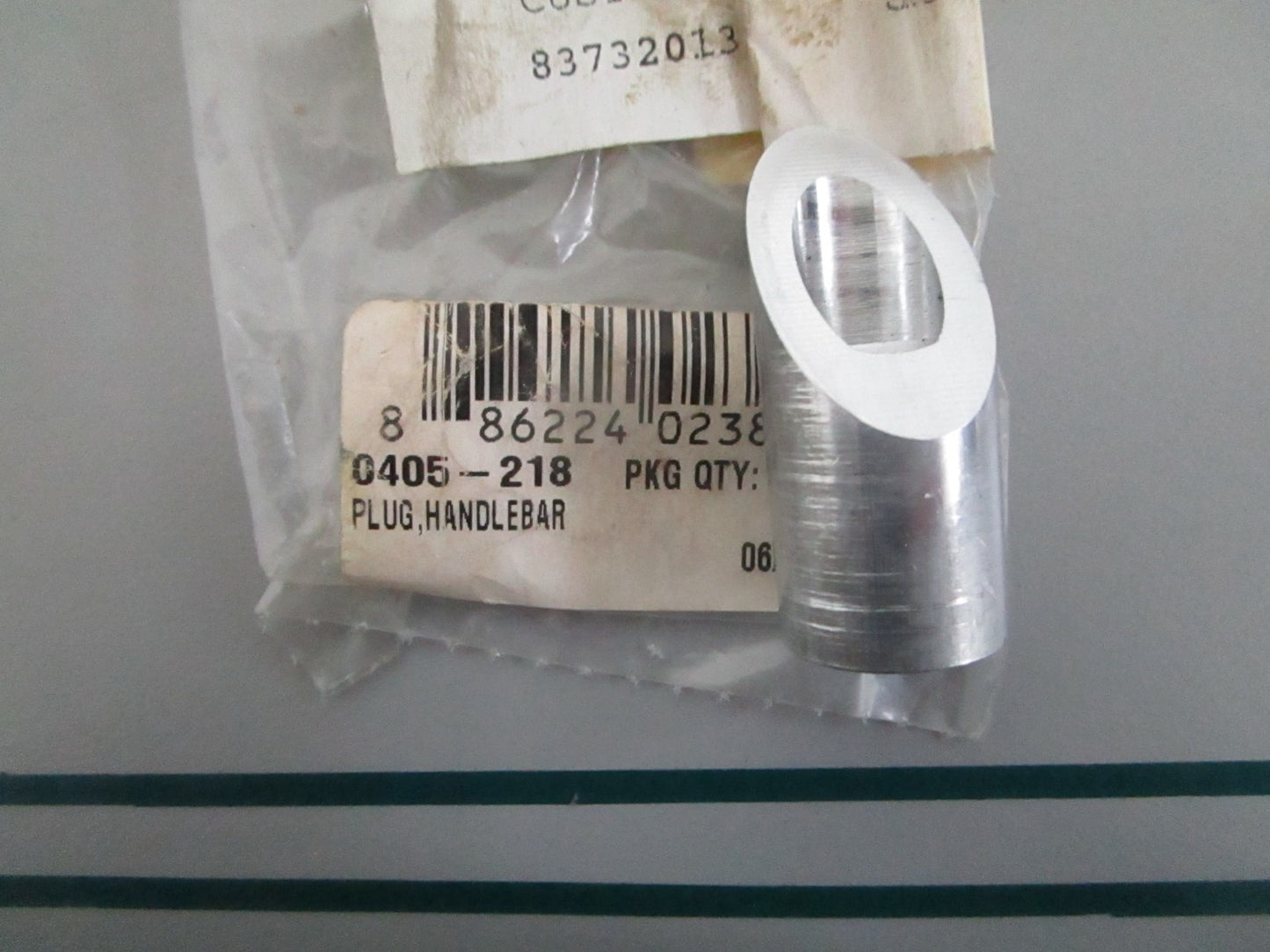 NEW OEM 0405-218 Arctic Cat Plug 0820