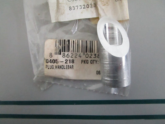 NEW OEM 0405-218 Arctic Cat Plug 0820