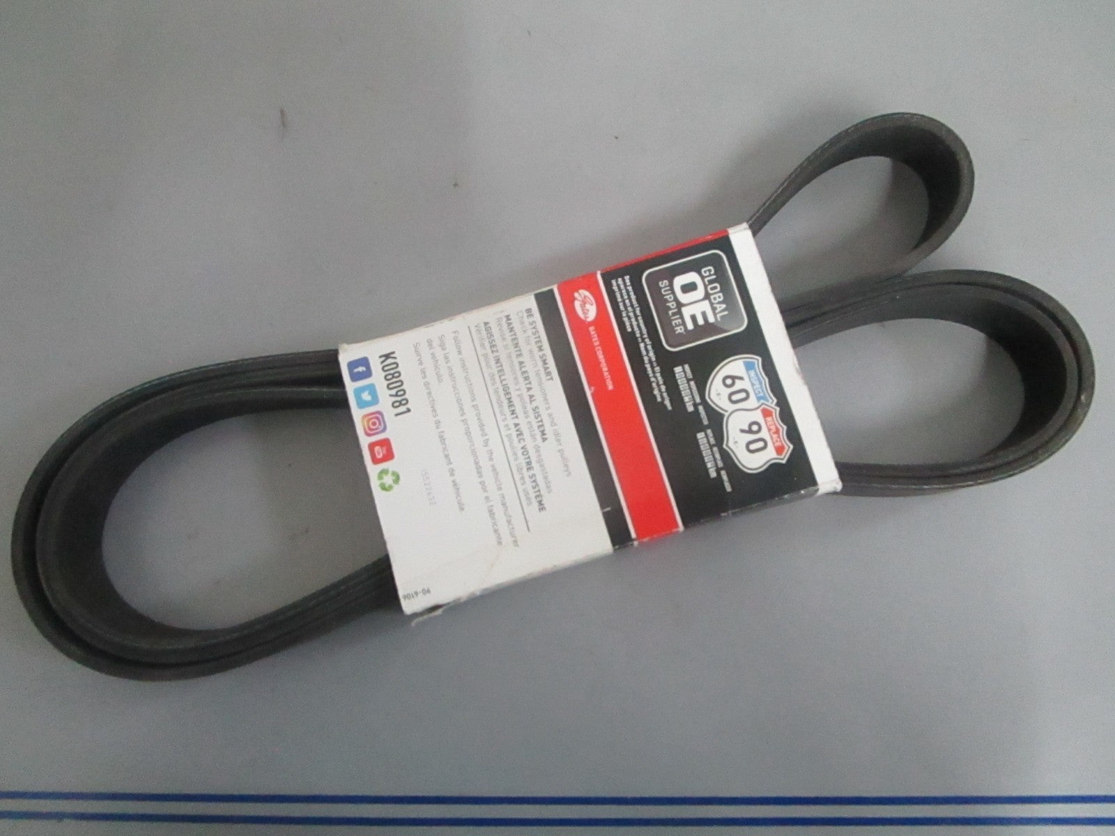 NEW K080981 Gates Micro-V Serpentine Belt 0820