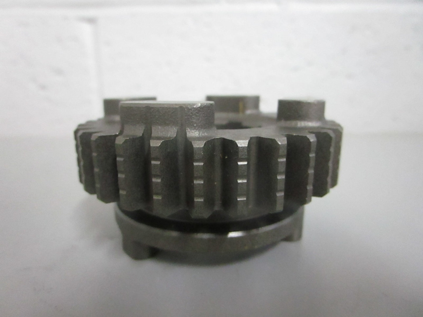 NEW OEM 5PX-17241-00-00 Yamaha 24T 4th Wheel Gear 0820