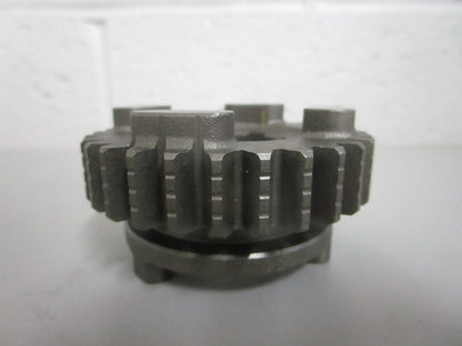 NEW OEM 5PX-17241-00-00 Yamaha 24T 4th Wheel Gear 0820