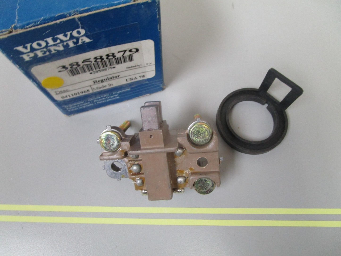 *NEW OEM* 0720 Volvo Penta Regulator 3858879