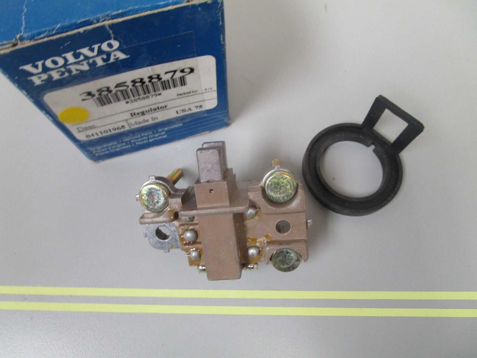 *NEW OEM* 0720 Volvo Penta Regulator 3858879