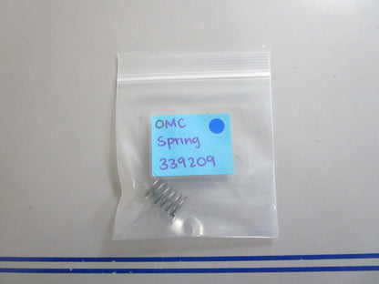 *NEW OEM* 0810 OMC Johnson Evinrude Spring 339209 0339209