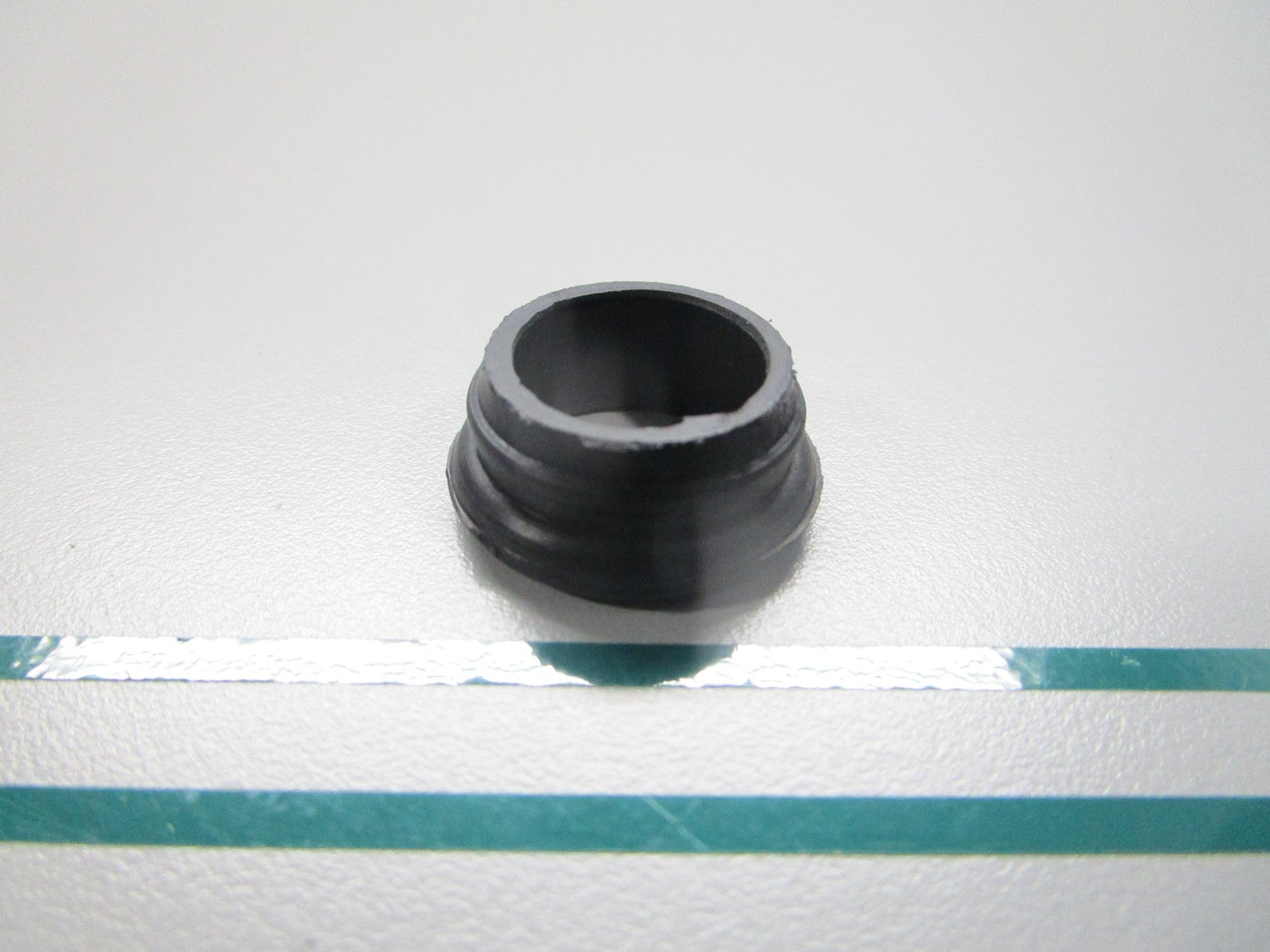 NEW OEM 09320-16011 Suzuki Bushing 0810