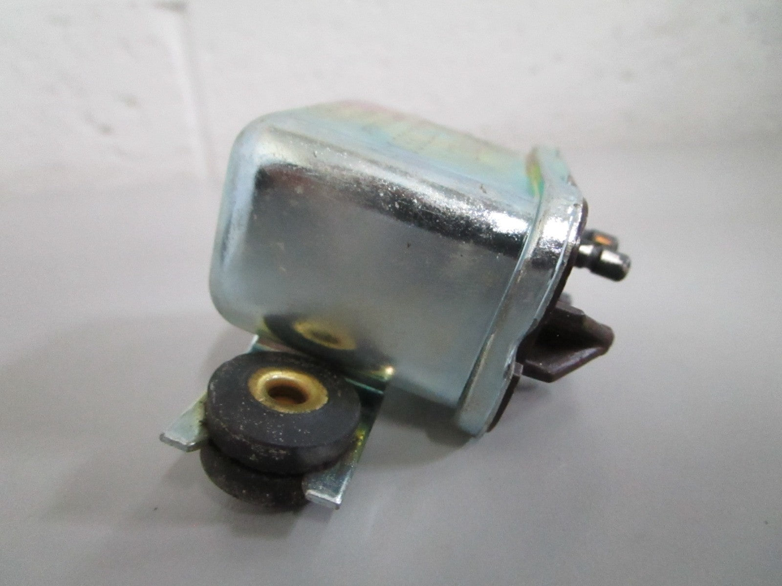 NEW OEM 0005425919 0332202001 Mercedes-Benz Relay 0820