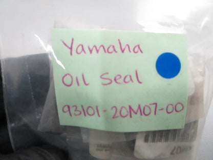 *NEW OEM* 0810 Yamaha Oil Seal 93101-20M07-00