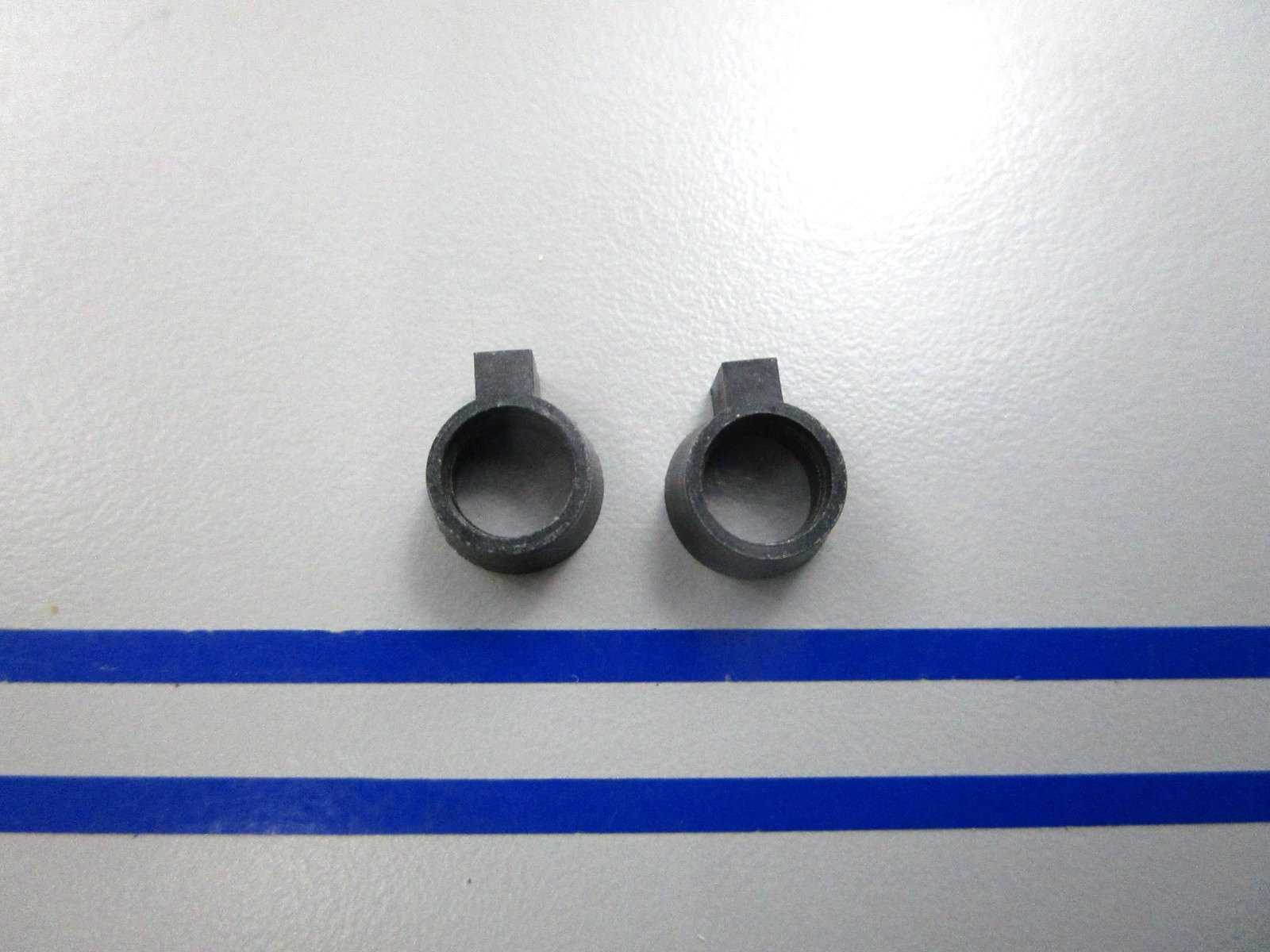 NEW OEM (LOT OF 2) 315253 OMC Johnson Evinrude Needle Valve Retainer 0810