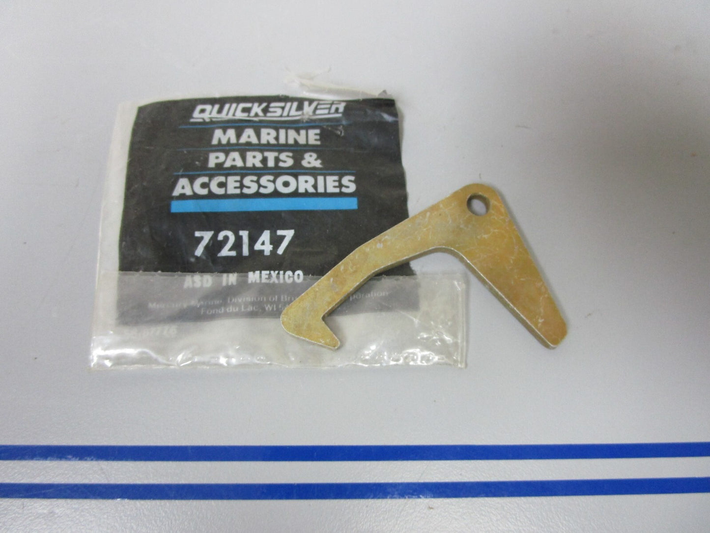 *NEW OEM* 0810 Mercury Quicksilver Hook 72147