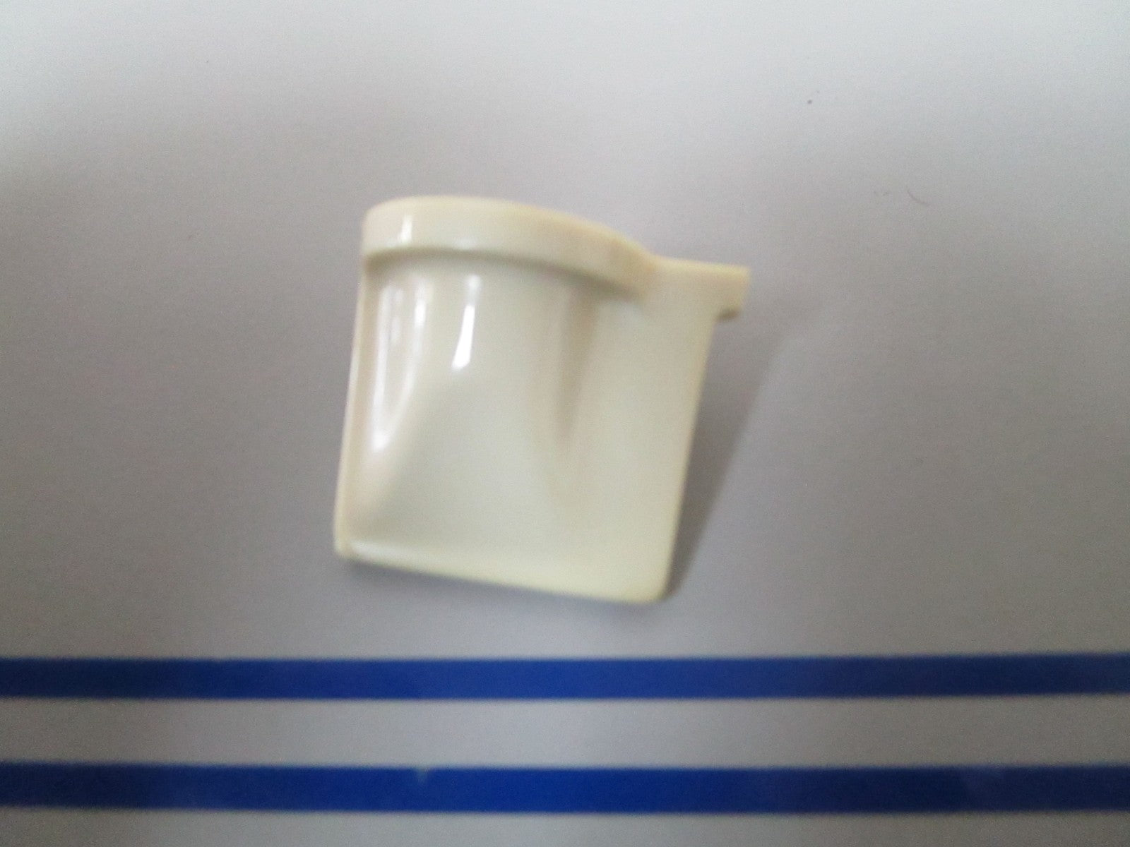 NEW OEM 206900 0206900 OMC Johnson Evinrude Knob 0810