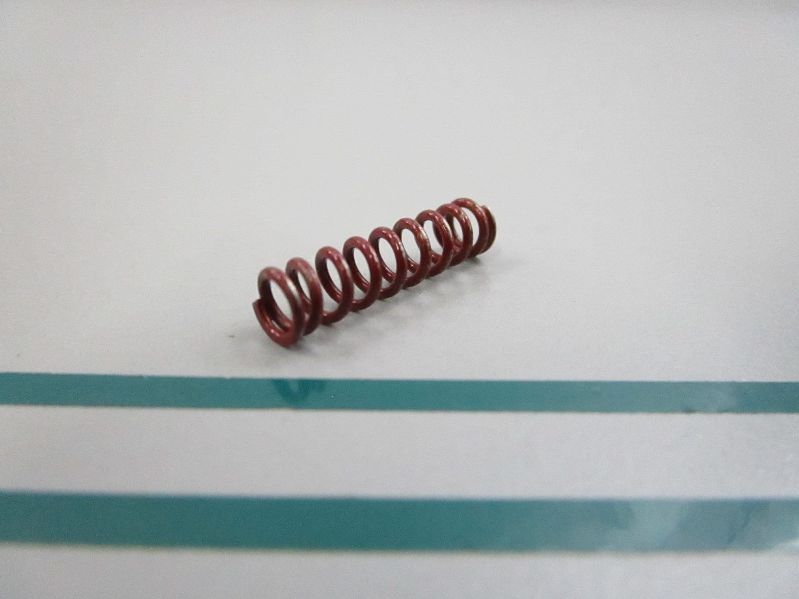 NEW OEM 327070 0327070 OMC Johnson Evinrude Detent Spring 0810