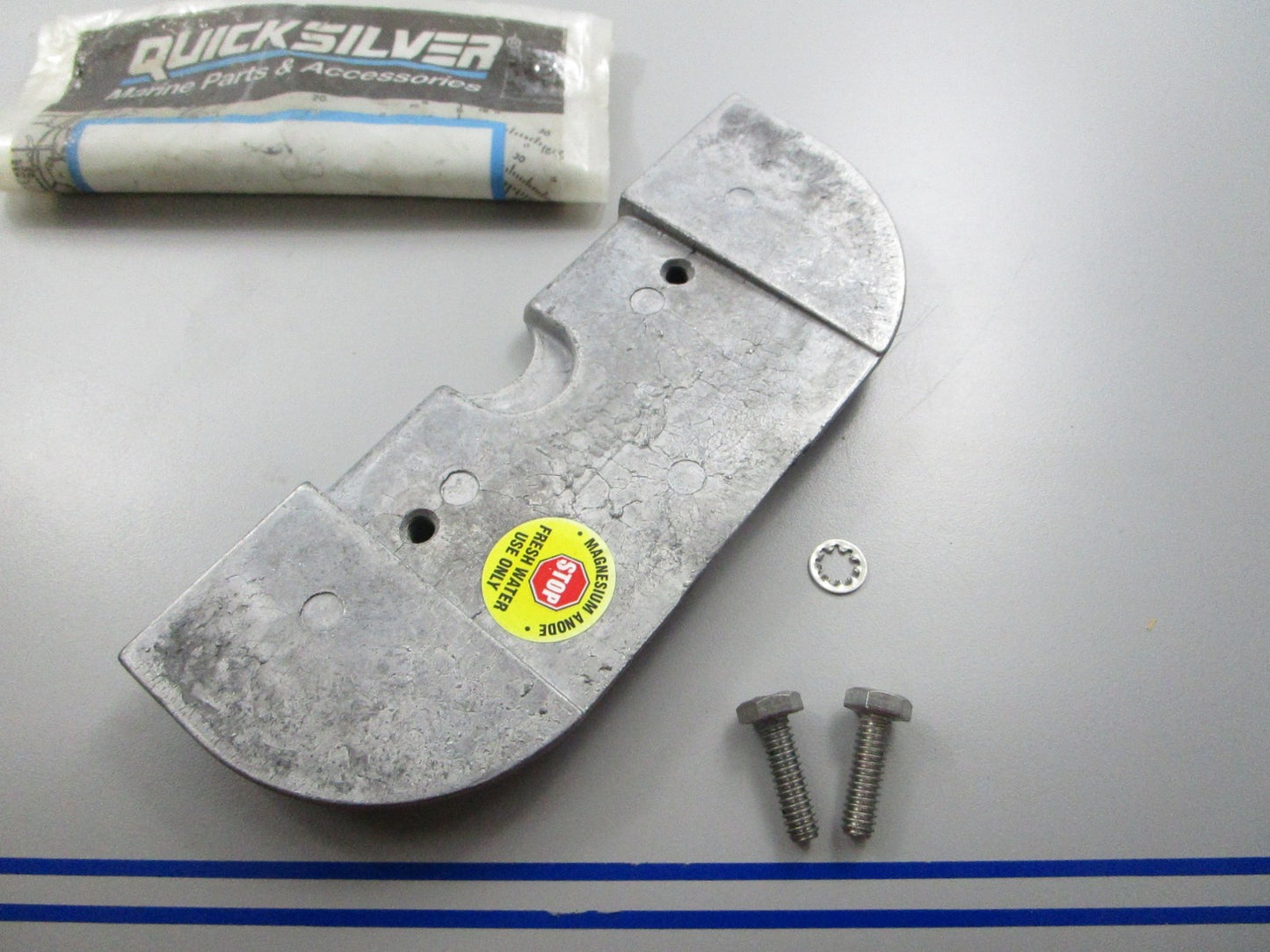 *NEW OEM* 0810 Mercury Quicksilver Anode Assembly 821629A2