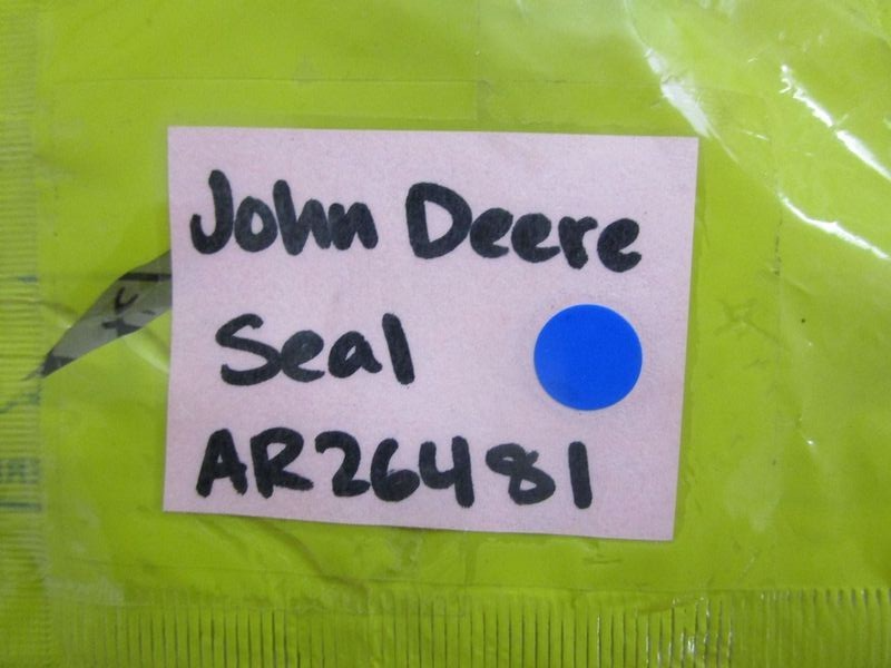 *NEW* 0770 John Deere Seal AR26481