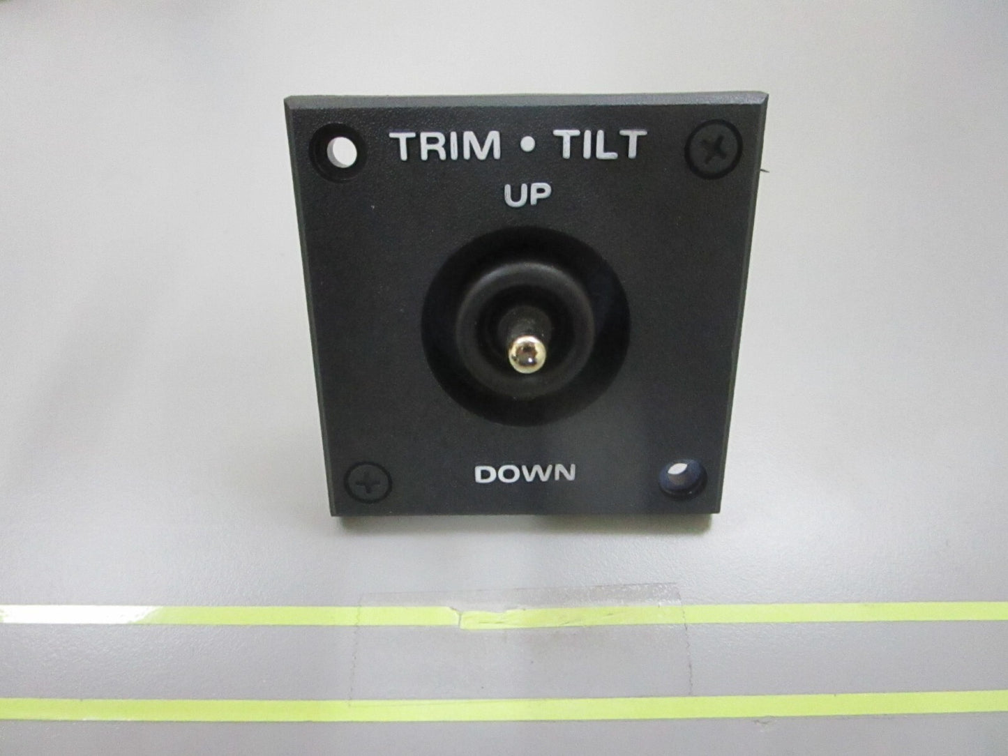 *NEW OEM* 0810 OMC Johnson Evinrude Trim & Switch Bezel Assembly 174652 0174652