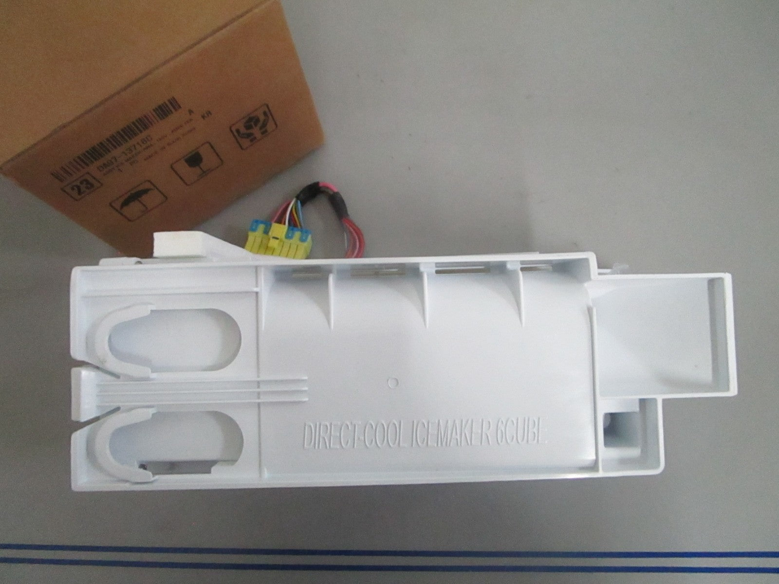*NEW OEM* 0820 Samsung Ice Maker DA97-13718C