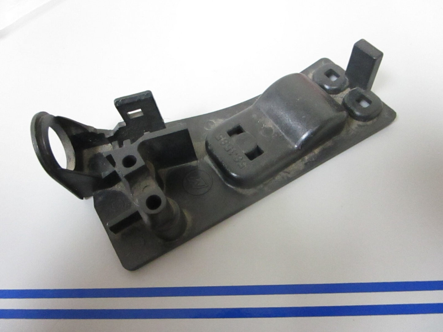 *NEW OEM* 0720 OMC Johnson Evinrude Kill Switch Bracket 584585 0584585