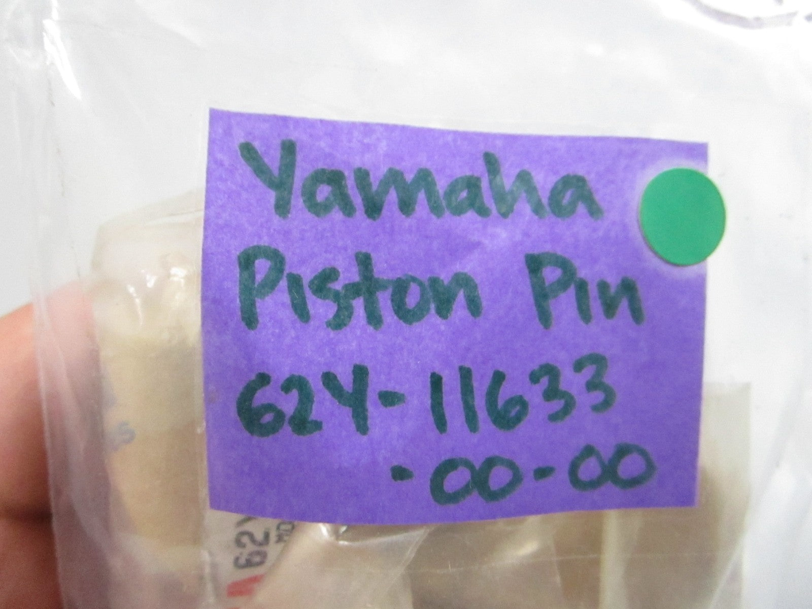 NEW OEM 62Y-11633-00-00 Yamaha Piston Pin 0810