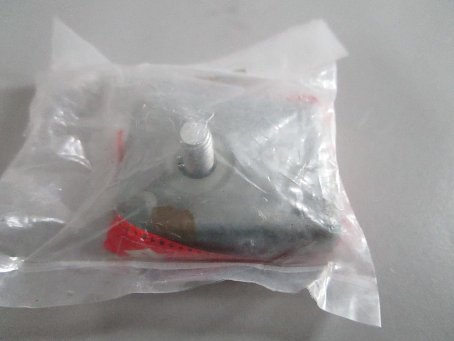 NEW OEM 55320-95310 Suzuki Small Block Anode 0820