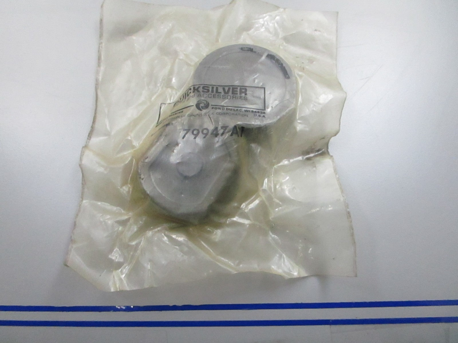 *NEW OEM* 0810 Mercury Quicksilver Rubber Mount 79947A1