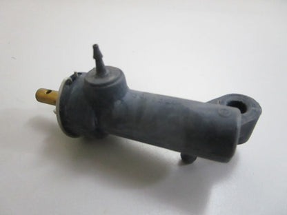 *NEW OEM* 0820 OMC Johnson Evinrude Primer Pump 398793 0398793