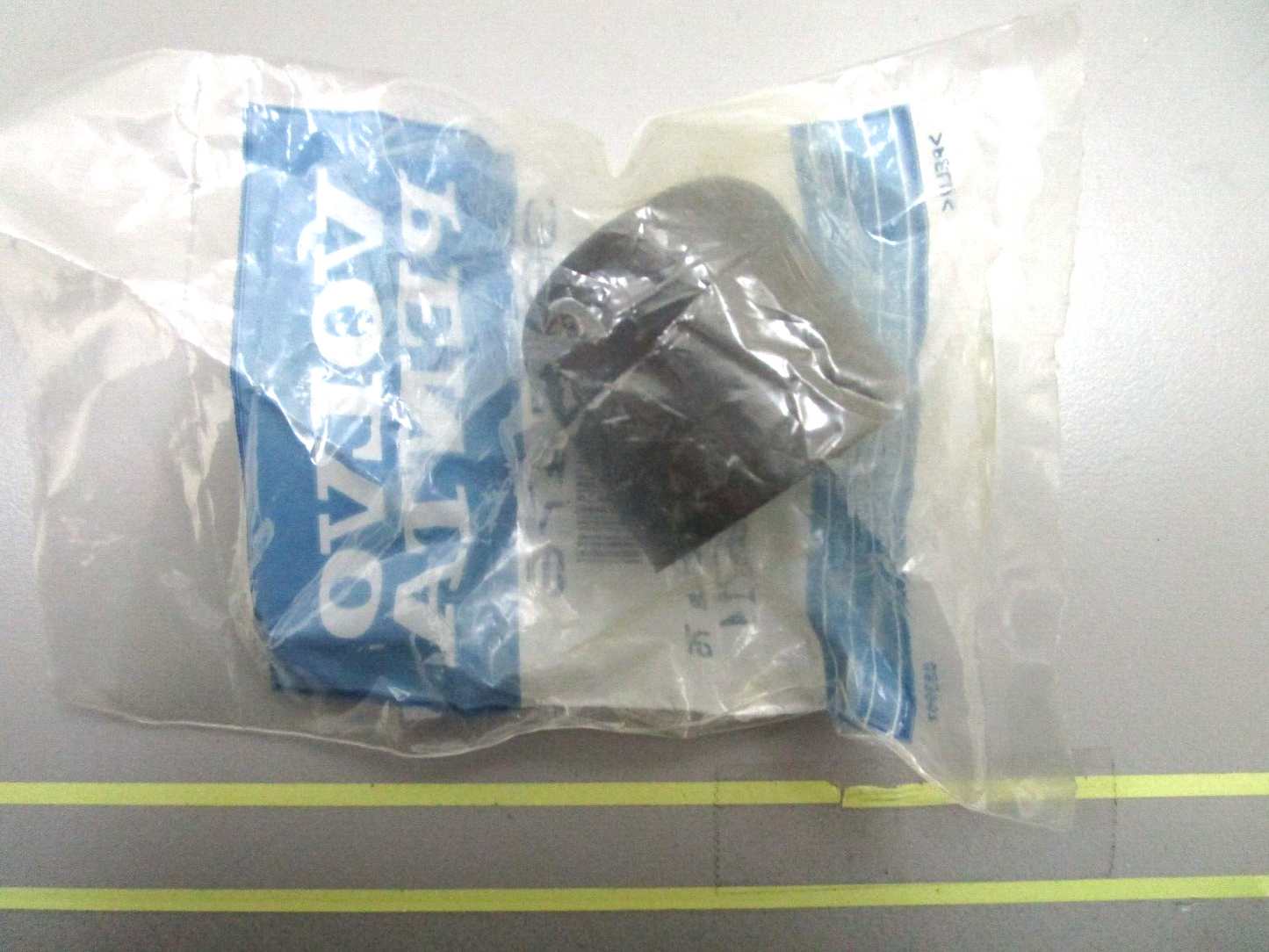*NEW OEM* 0750 Volvo Penta CAP 3852476