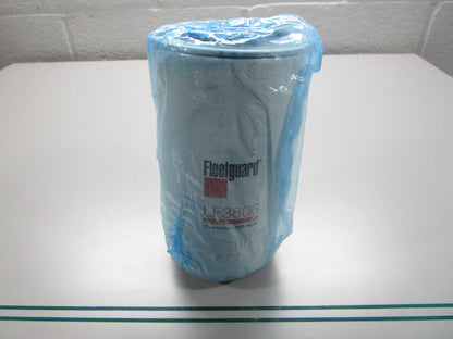 NEW OEM LF3806 Fleetguard Lube Filter 0810