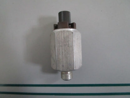 NEW OEM 0015421617 Mercedes-Benz Sender Unit 0820
