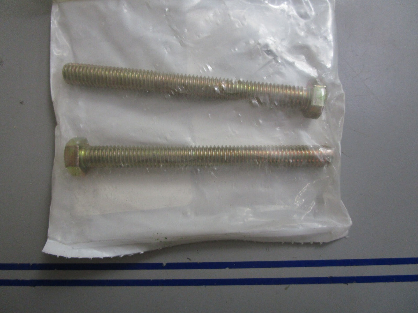 *NEW OEM* (LOT OF 2) 0810 Arctic Cat Bolt 0124-310