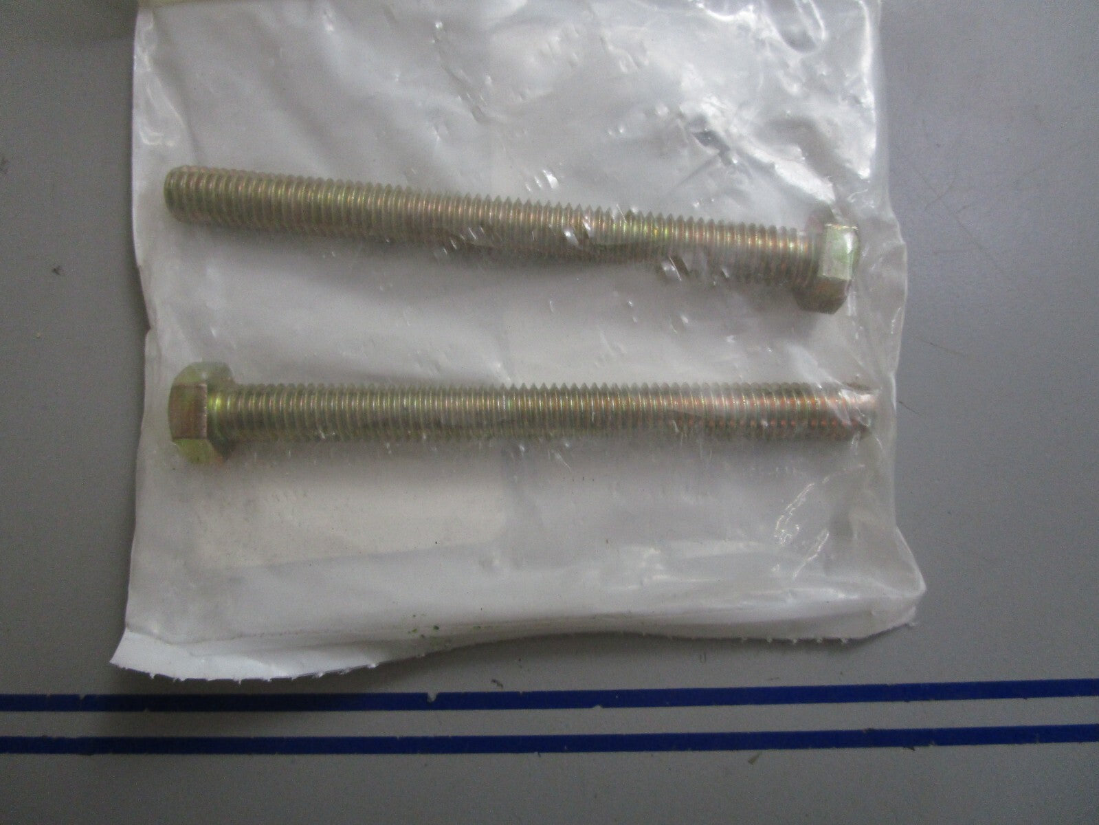 *NEW OEM* (LOT OF 2) 0810 Arctic Cat Bolt 0124-310