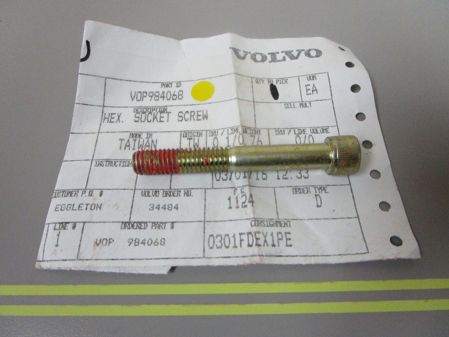 *NEW OEM* 0810 Volvo Penta Hexagon Socket Screw 984068