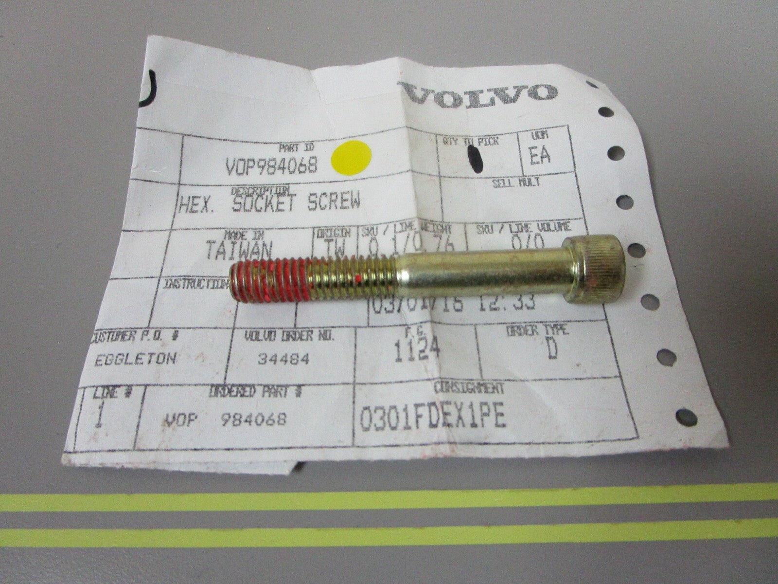 *NEW OEM* 0810 Volvo Penta Hexagon Socket Screw 984068
