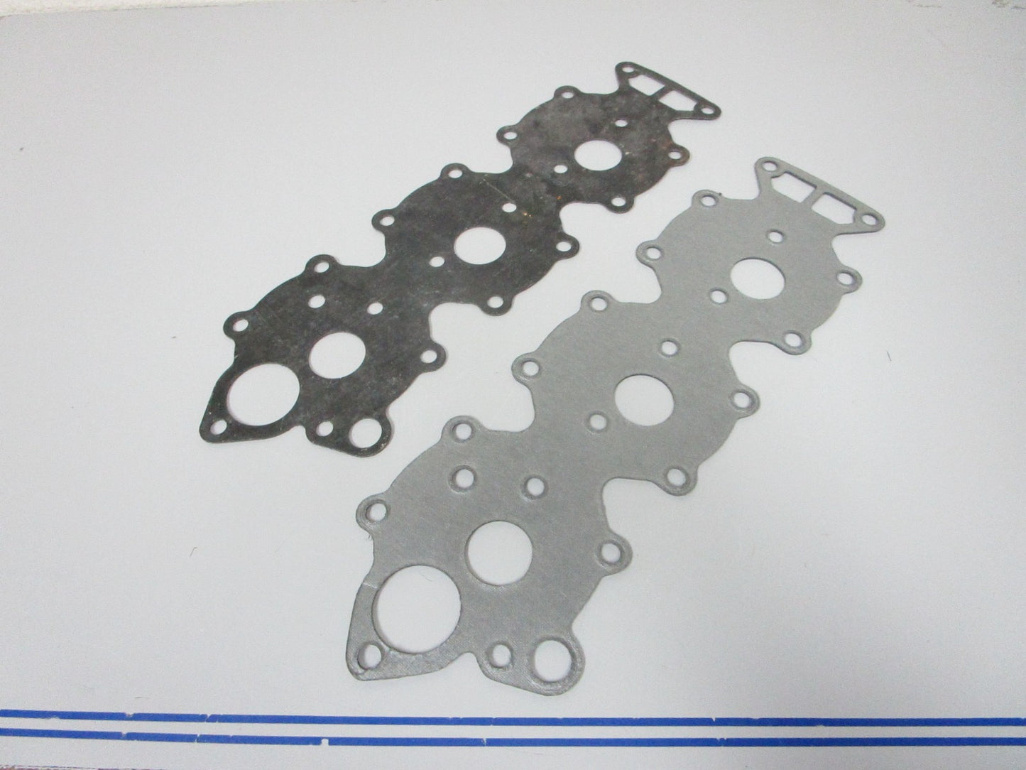 *NEW OEM* (LOT OF 2) 0720 OMC Johnson Evinrude Gasket 318609 0318609