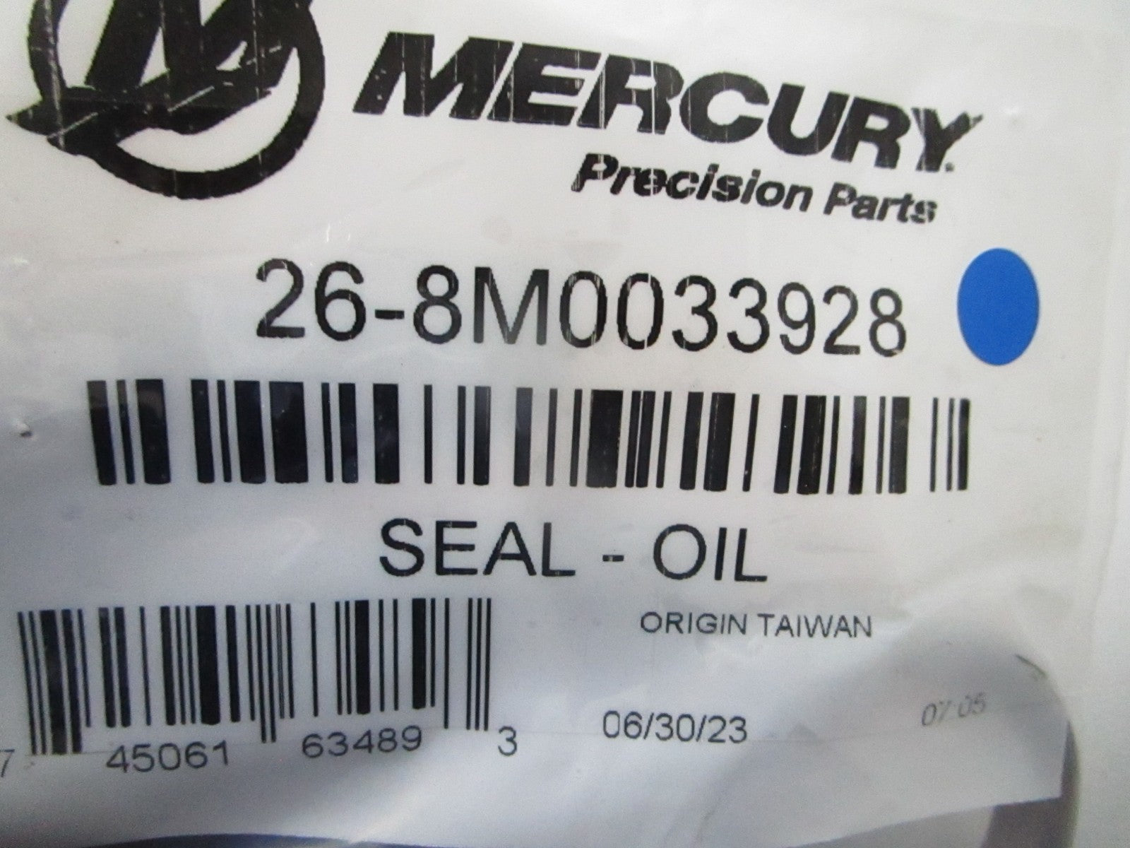 *NEW OEM* 0810 Mercury Quicksilver Oil Seal 26-8M0033928