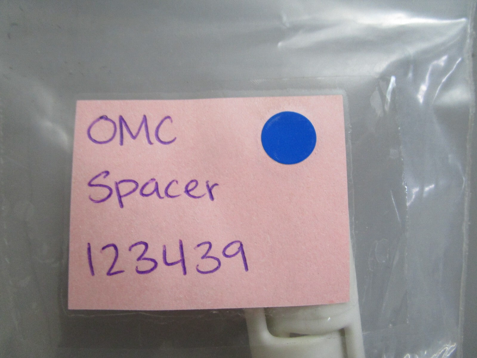 *NEW OEM* (LOT OF 2) 0810 OMC Johnson Evinrude Spacer 123439 0123439