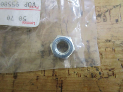 *NEW OEM* 0810 Volvo Penta Nut 955800