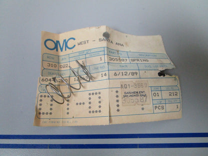 *NEW OEM* 0810 OMC Johnson Evinrude Spring 305587 0305587