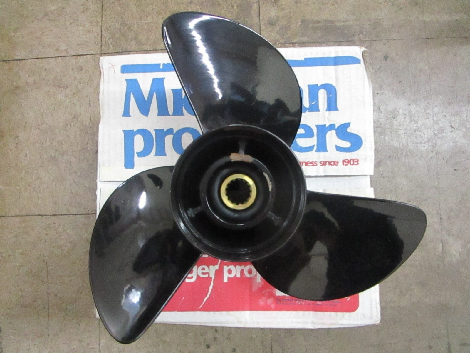 *NEW* 0820 Michigan 50 - 130HP 13.5 × 15 RH Propeller 101032