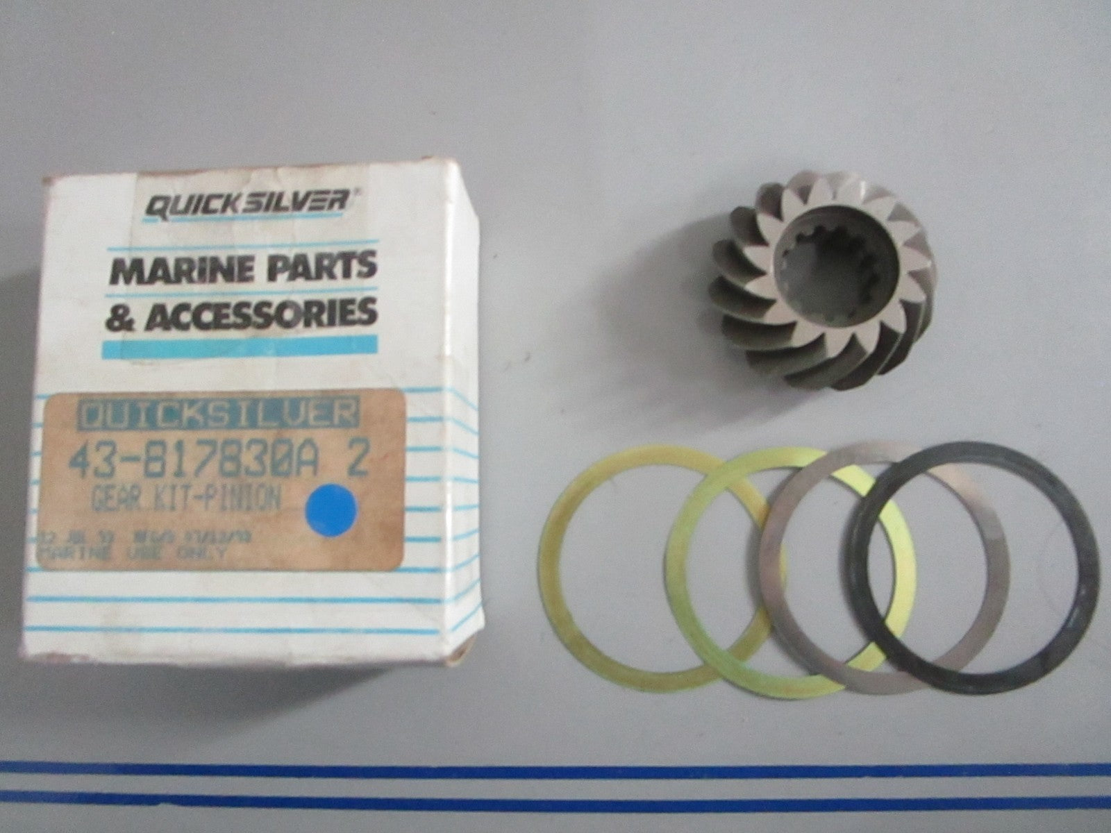 NEW OEM 43-817830A2 Mercury Quicksilver Pinion Gear Kit 0820