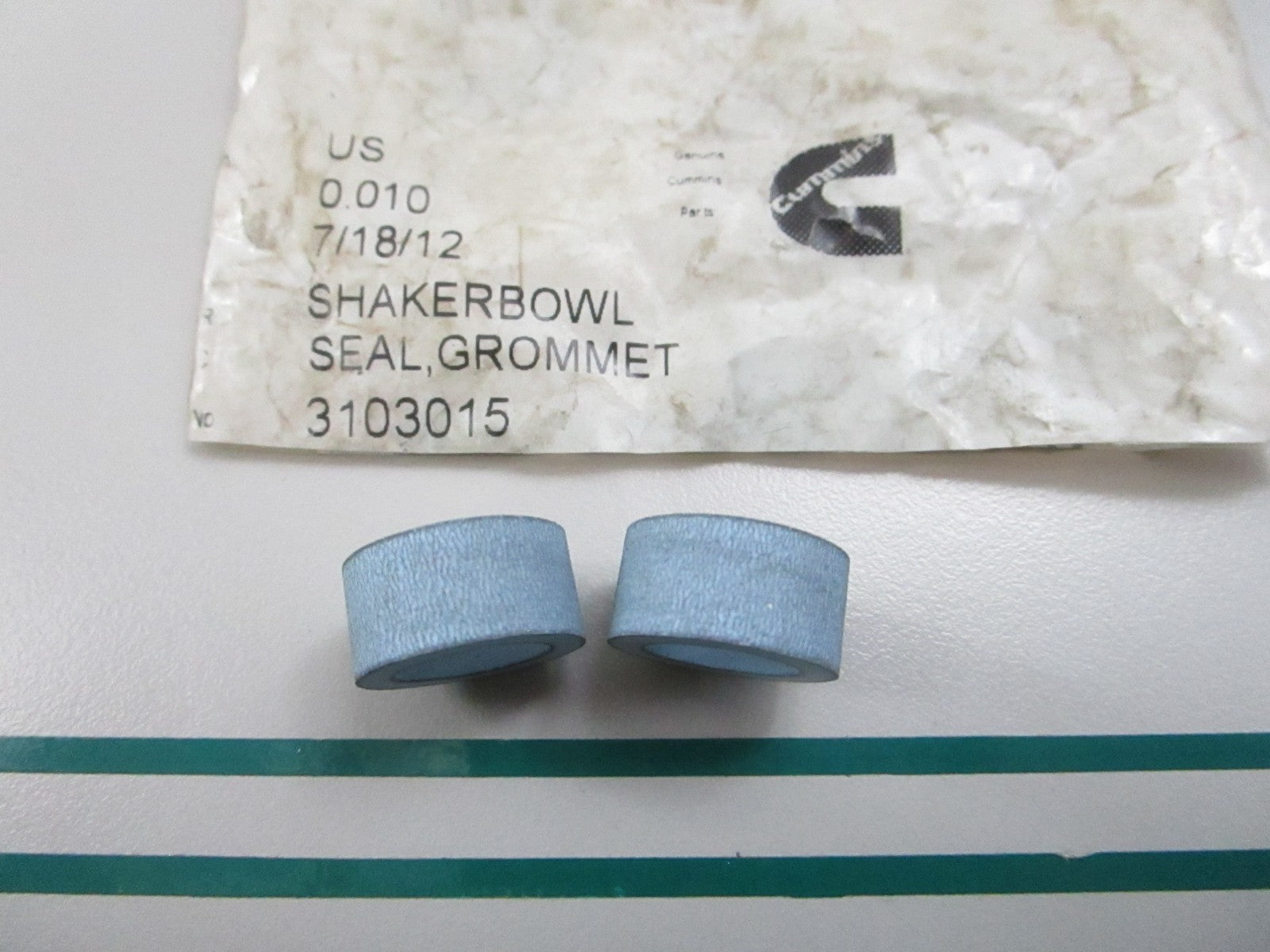 NEW OEM (LOT OF 2) 3103015  Cummins Grommet Seal 0810