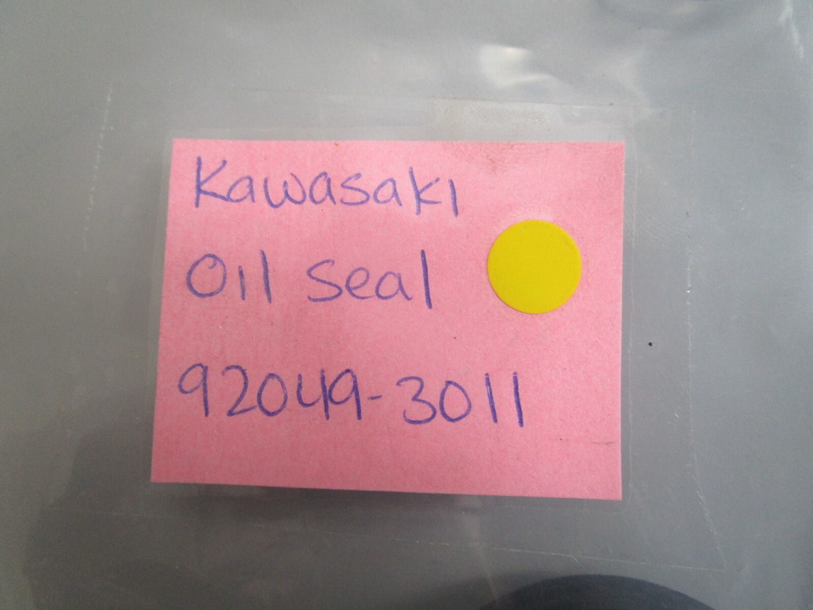 *NEW OEM* 0810 Kawasaki Oil seal 92049-3011