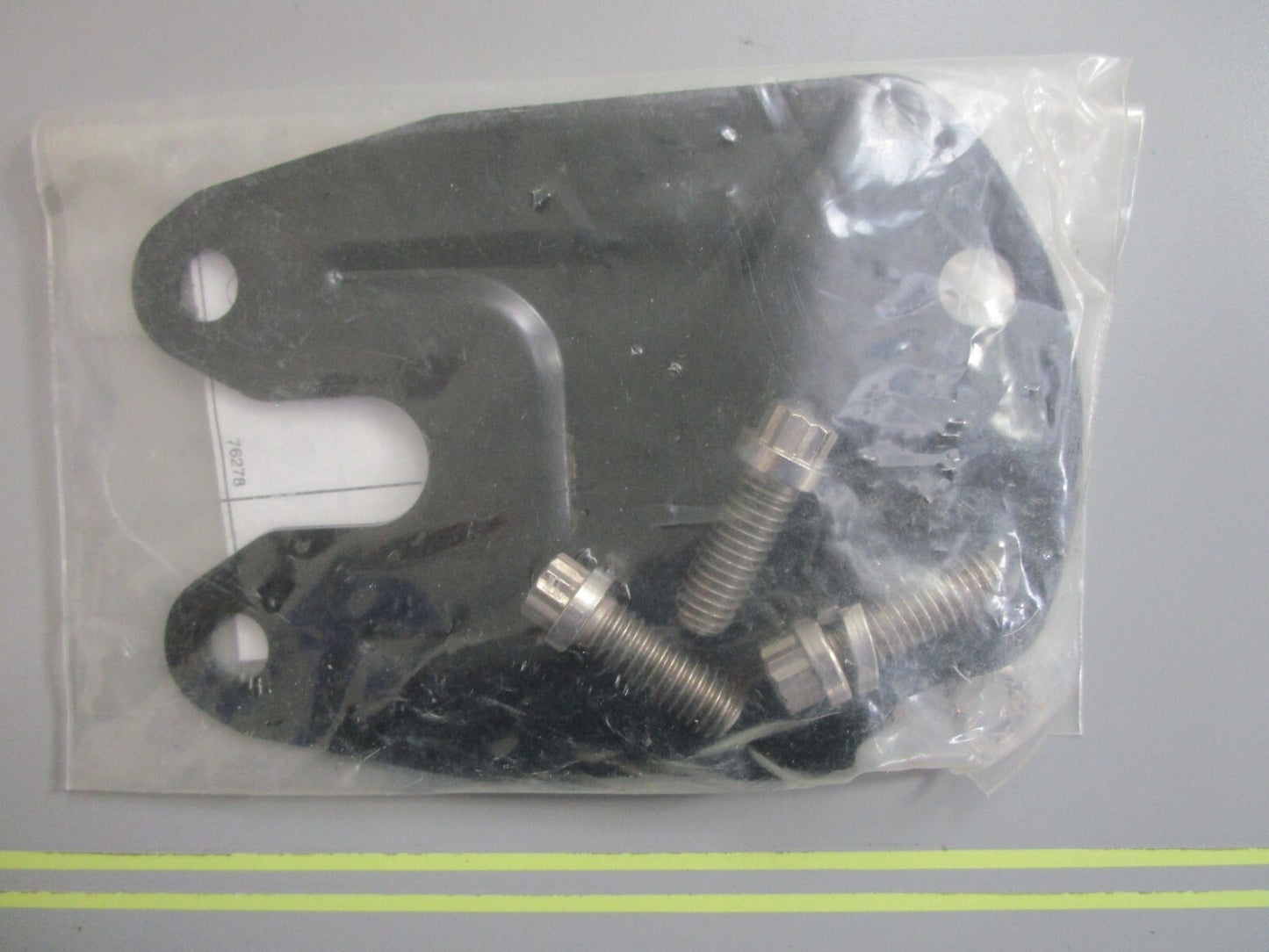 *NEW OEM* 0810 Mercury Quicksilver Exhaust Block-Off Plate 861776A2