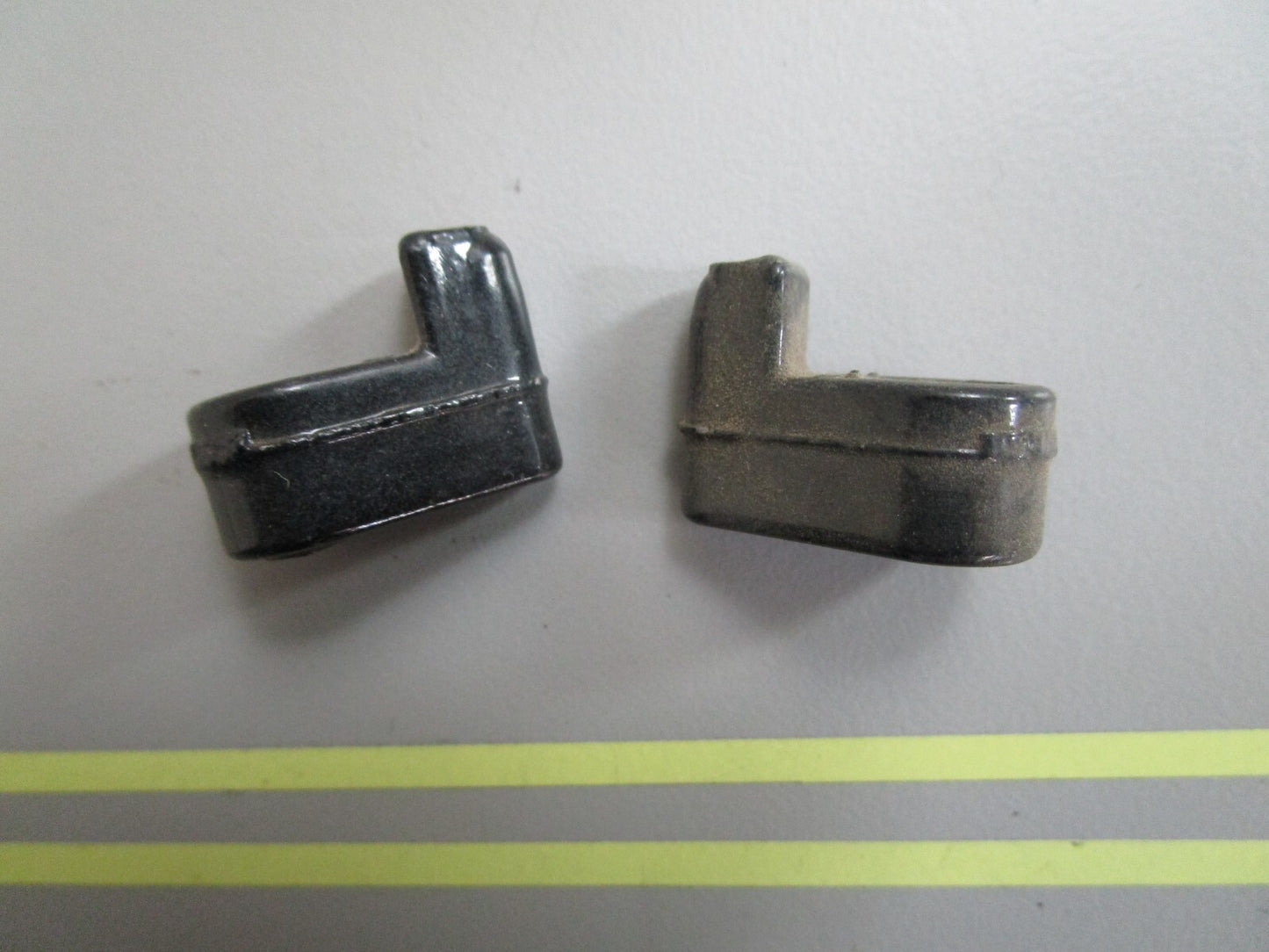 *NEW OEM* (LOT OF 2) 0820 OMC Johnson Evinrude Adjustment Knob 307370 0307370