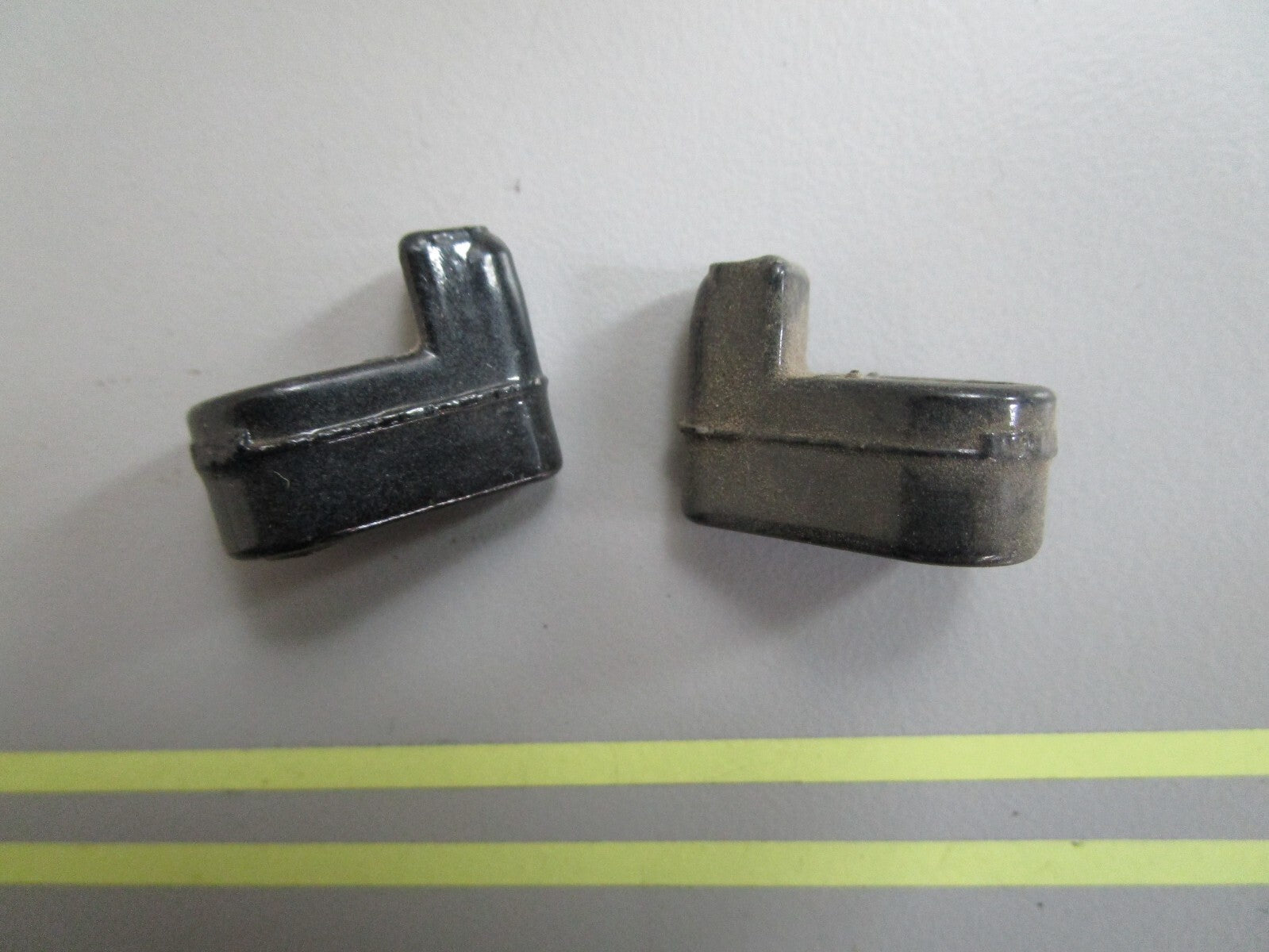 *NEW OEM* (LOT OF 2) 0820 OMC Johnson Evinrude Adjustment Knob 307370 0307370