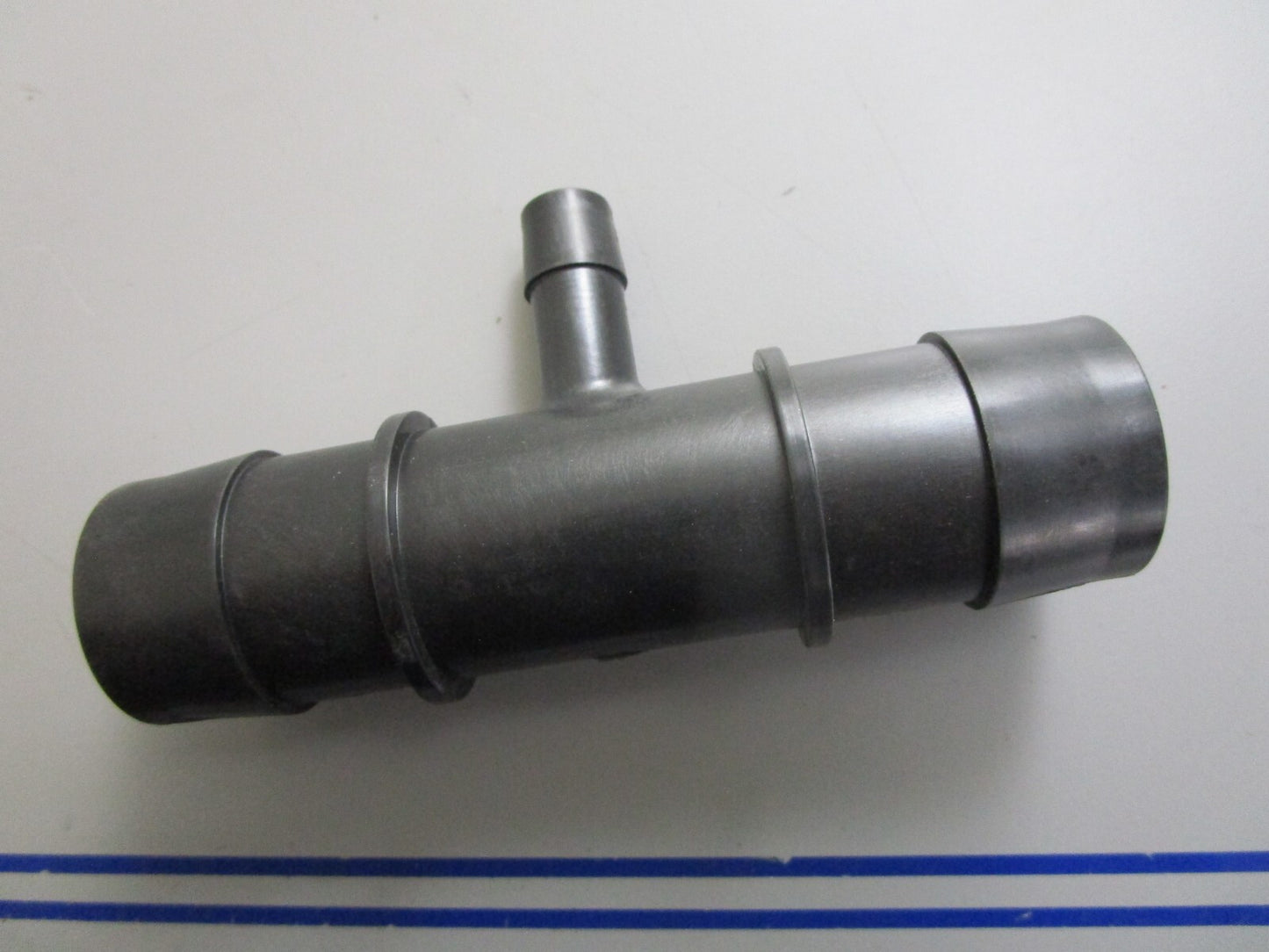 *NEW OEM* 0820 Volvo Penta Connector 21859706